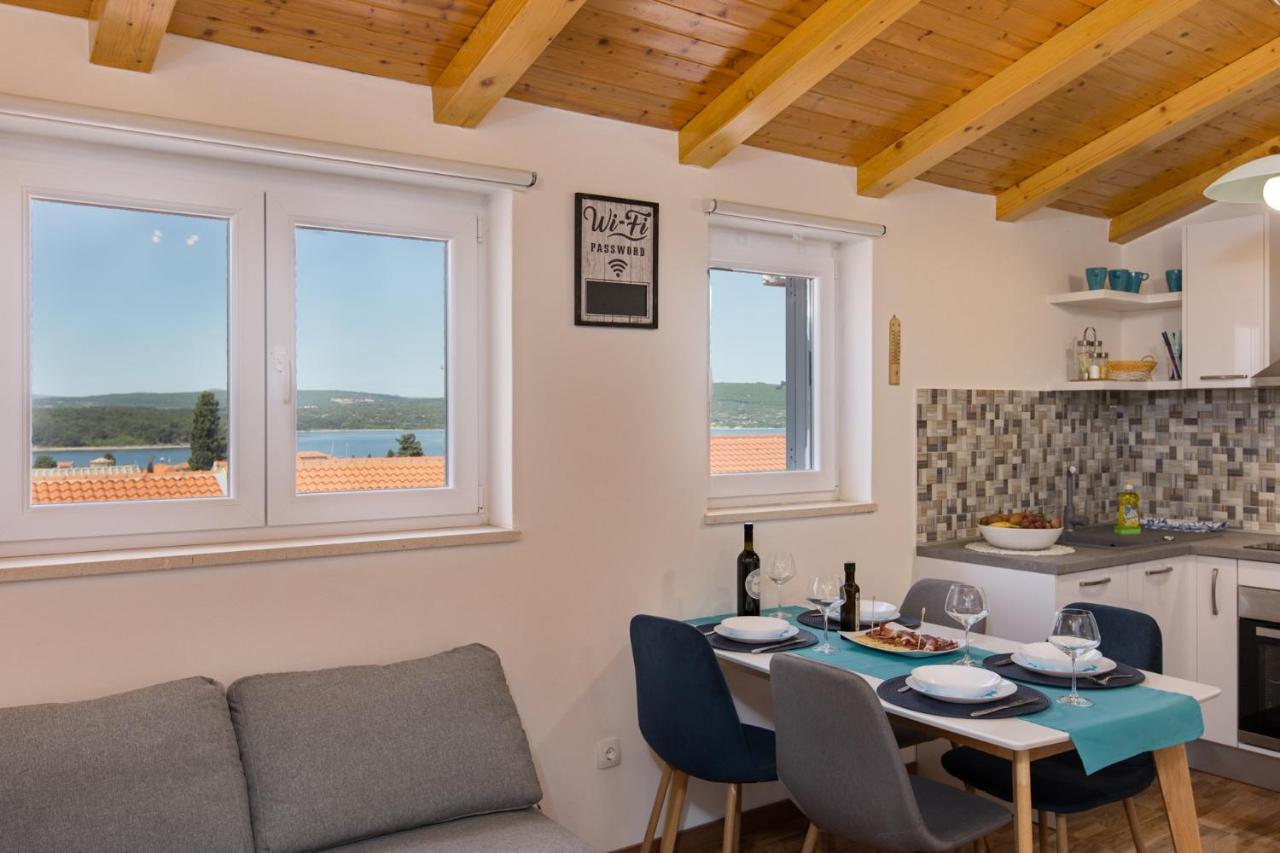 The Rooftop Apartment Punat Buitenkant foto
